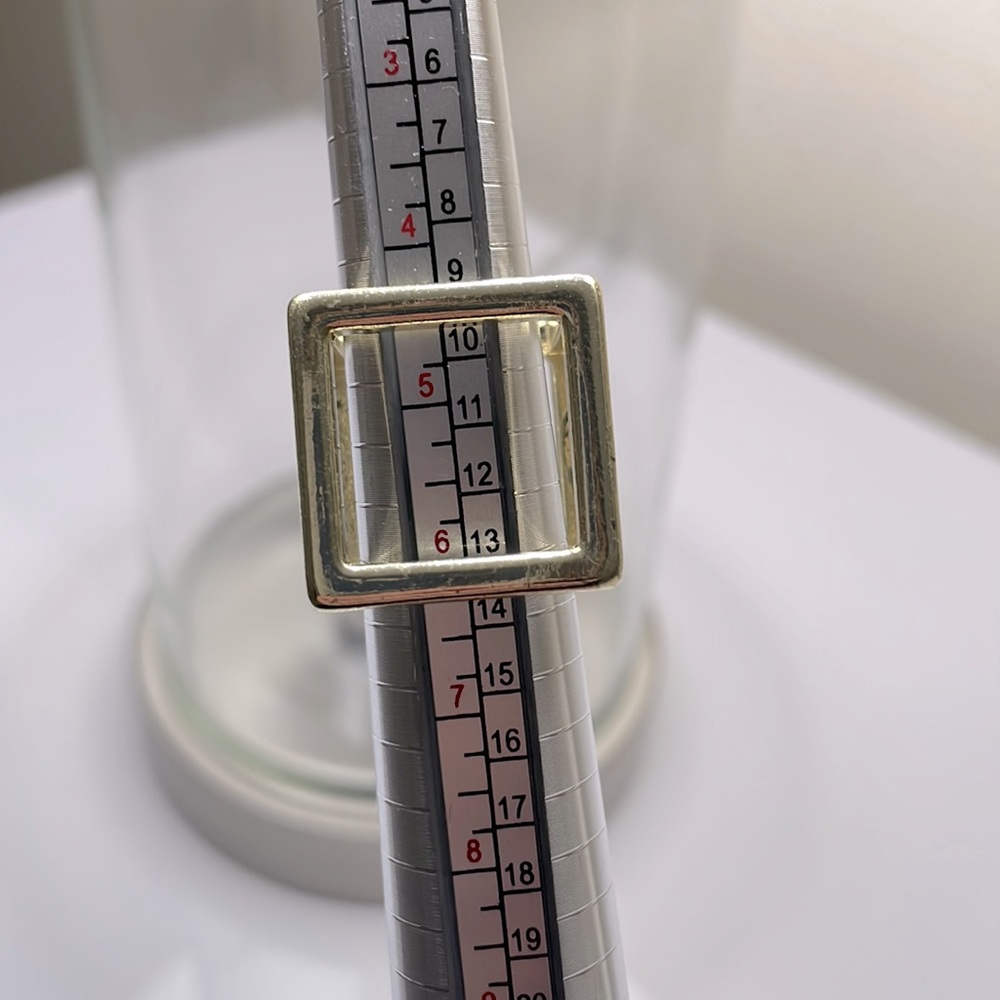 Unique Gold Statement Ring (Size 6-7) - image 4